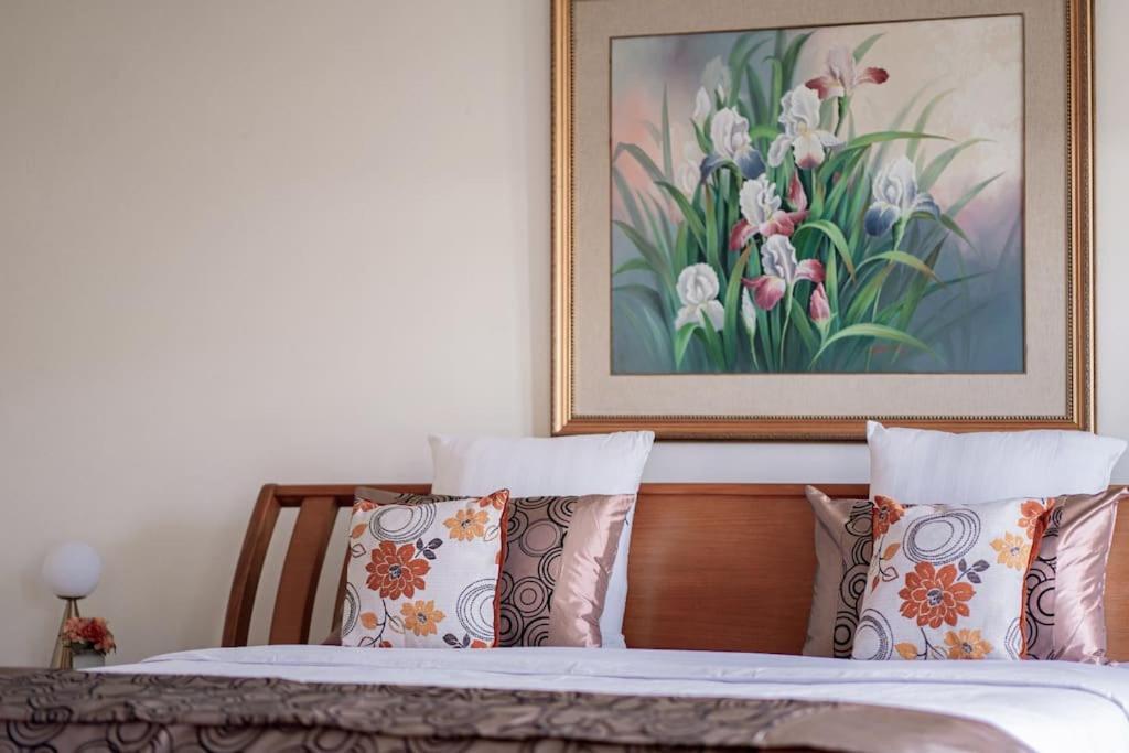 Pasteur Beautiful Luxury Home Bandung Buitenkant foto