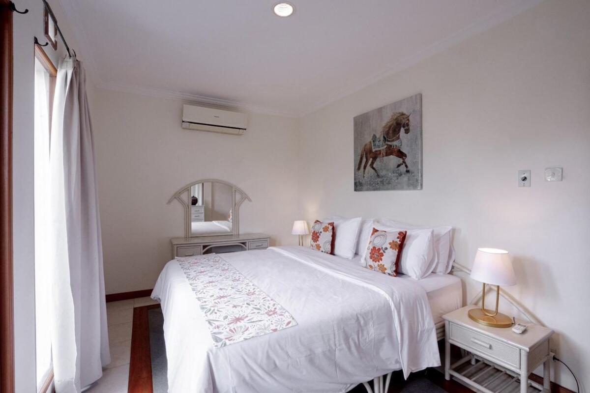 Pasteur Beautiful Luxury Home Bandung Buitenkant foto