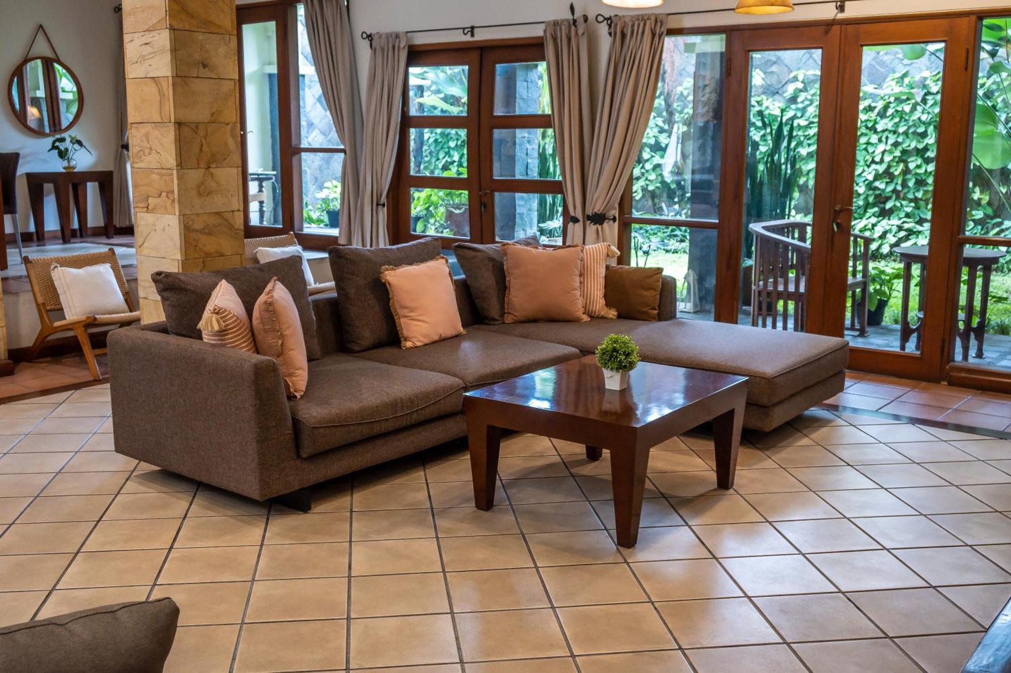 Pasteur Beautiful Luxury Home Bandung Buitenkant foto